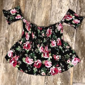 Off the shoulders crop top